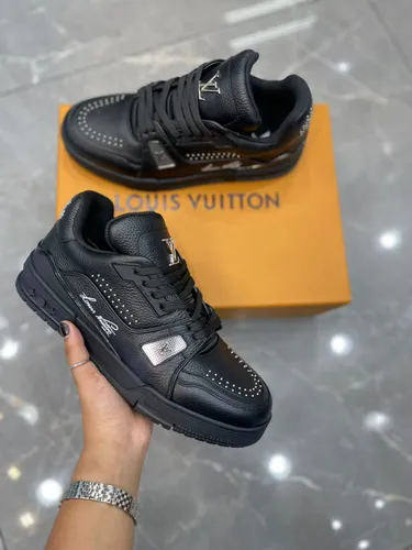 Louis Vuitton 30