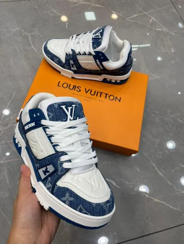 Louis Vuitton 11