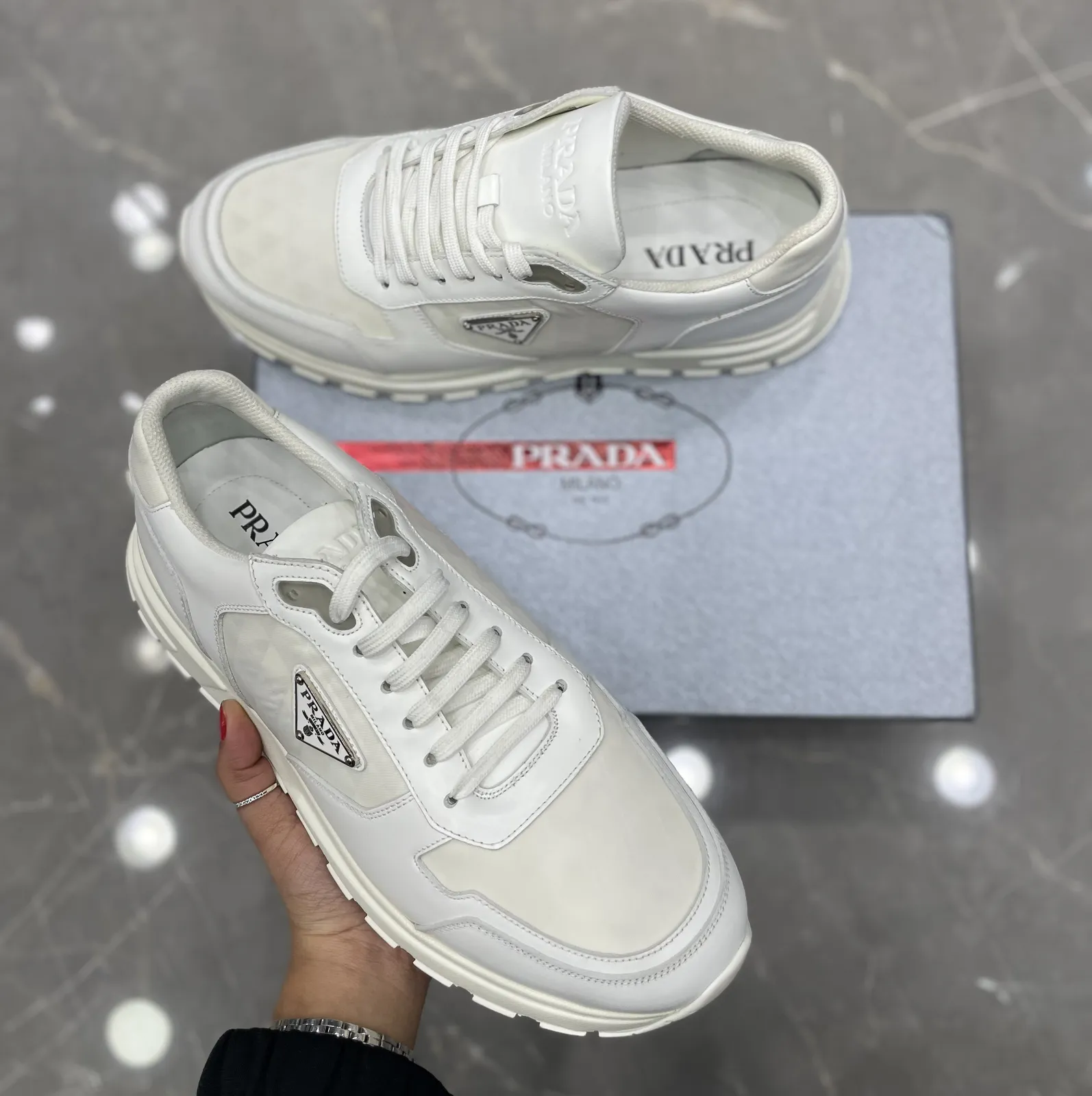 Prada 13