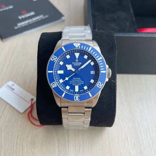 Black Bay 15