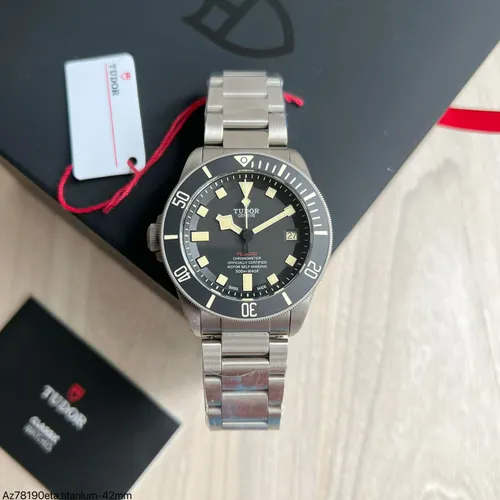 Black Bay 14