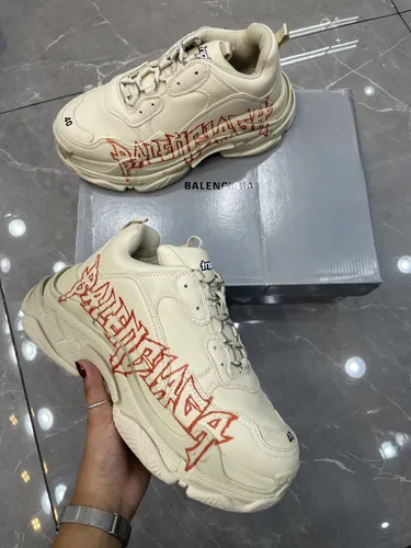 Balenciaga / Balmain 03