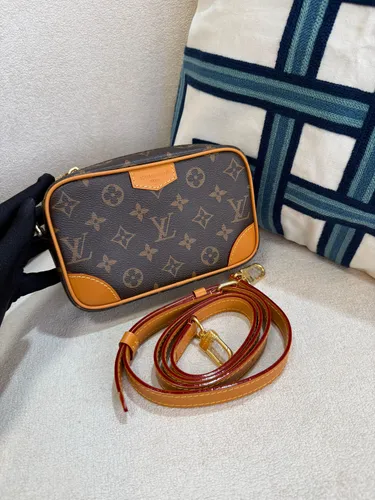 Crossbody Nano Monograma