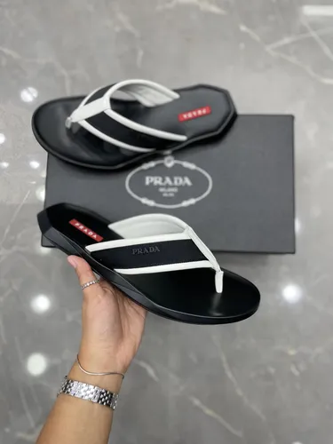Prada 28