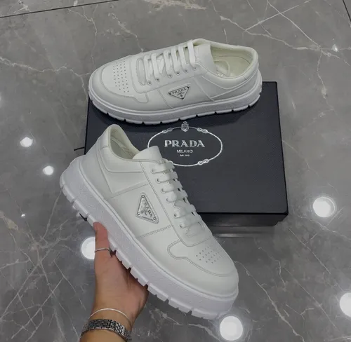 Prada 08