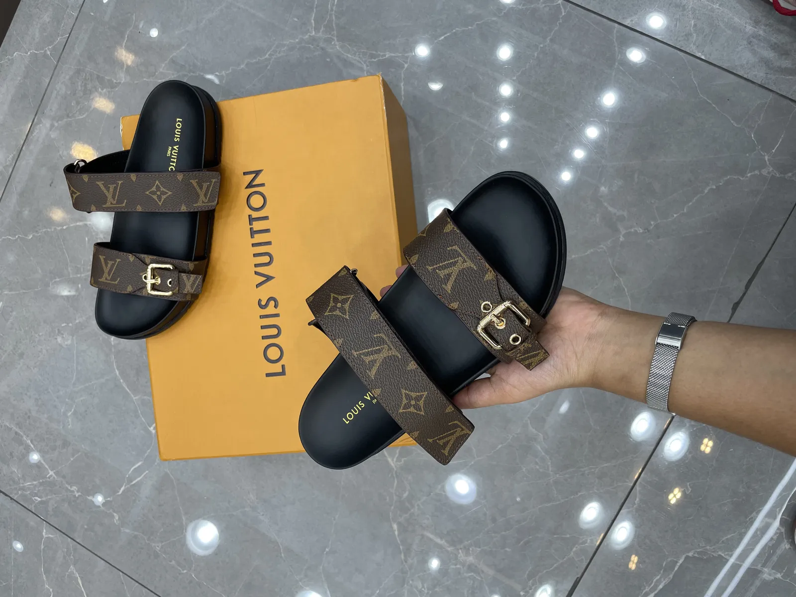Louis Vuitton 17