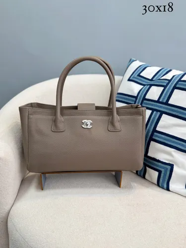 Cerf Tote Taupe