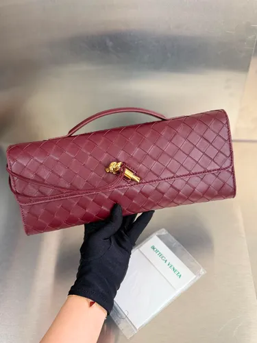 Clutch Intrecciato Bordô