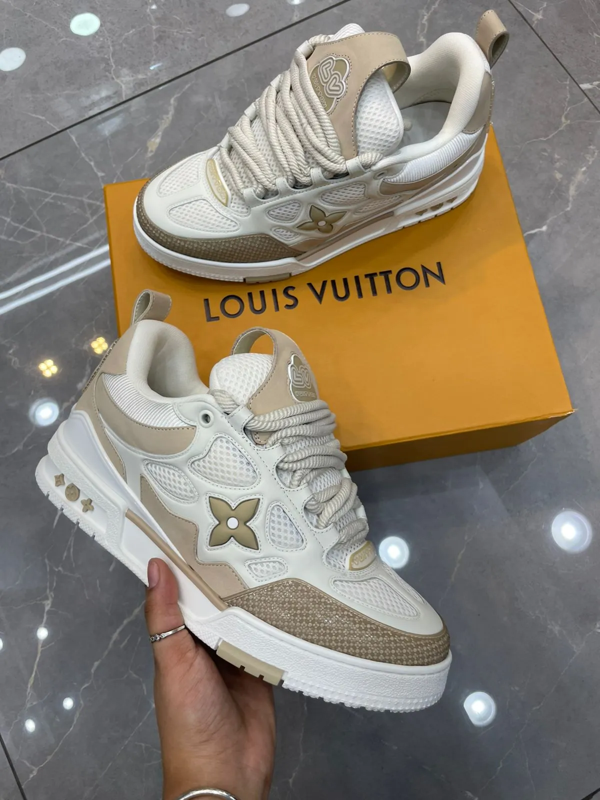 Louis Vuitton 14