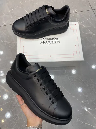 Ferragamo / McQueen 06