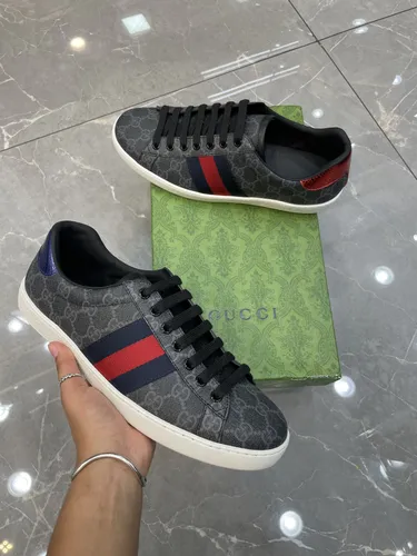 Gucci 10
