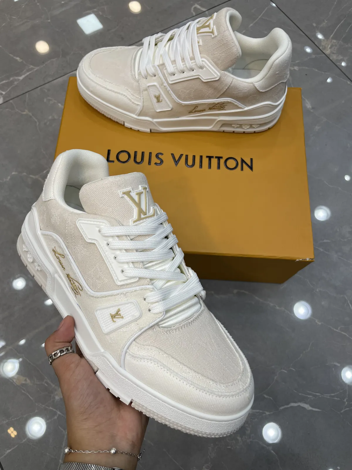 Louis Vuitton 57
