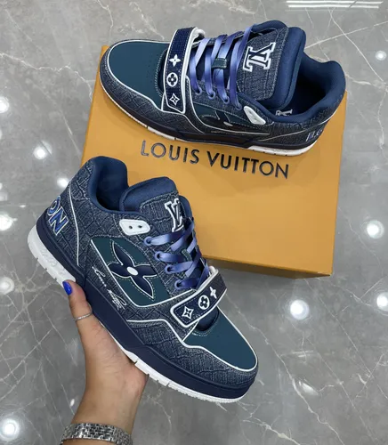 Louis Vuitton 27