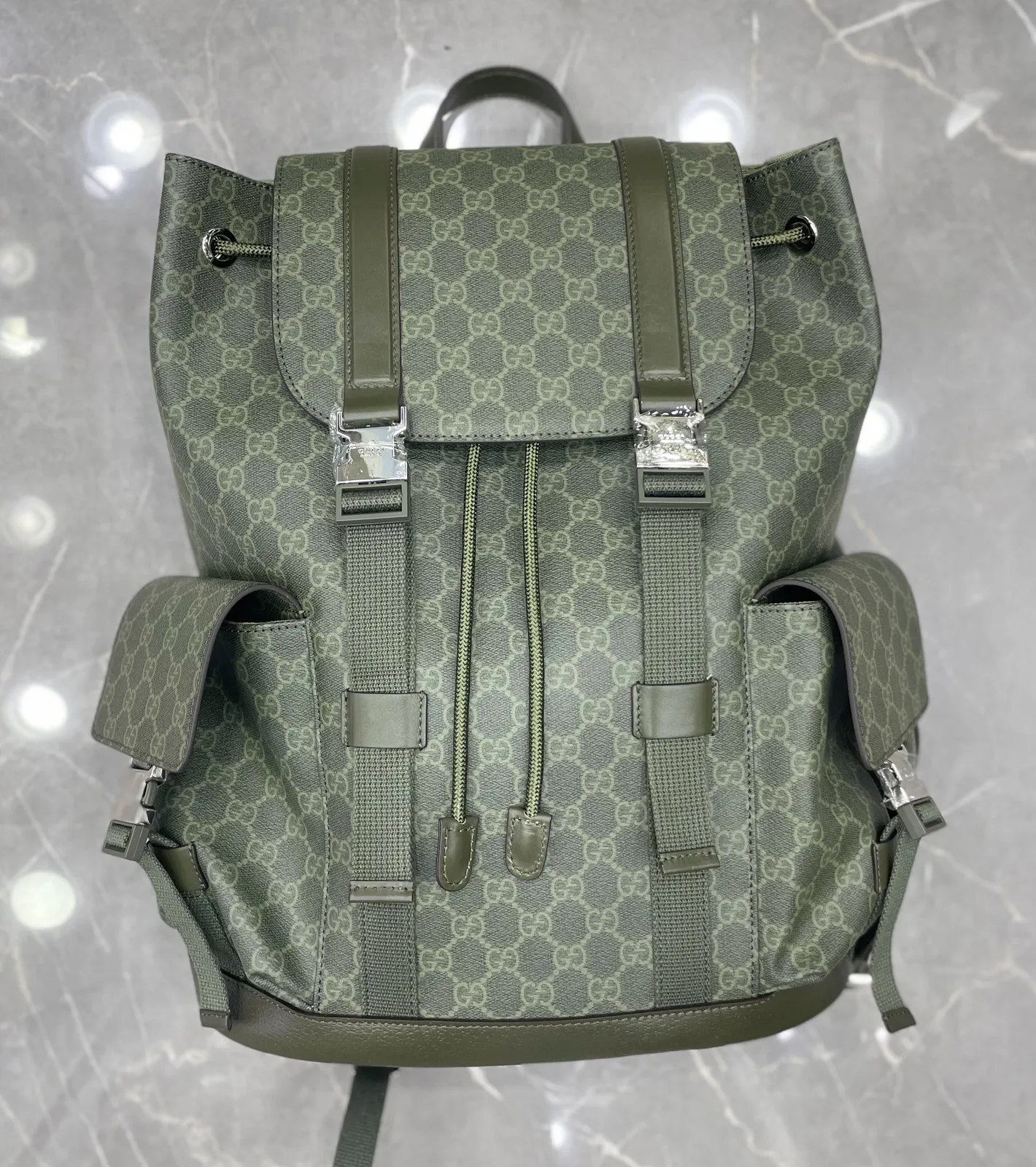 Mochilas / Malas / Pastas 21