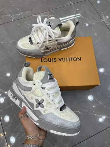 Louis Vuitton 52
