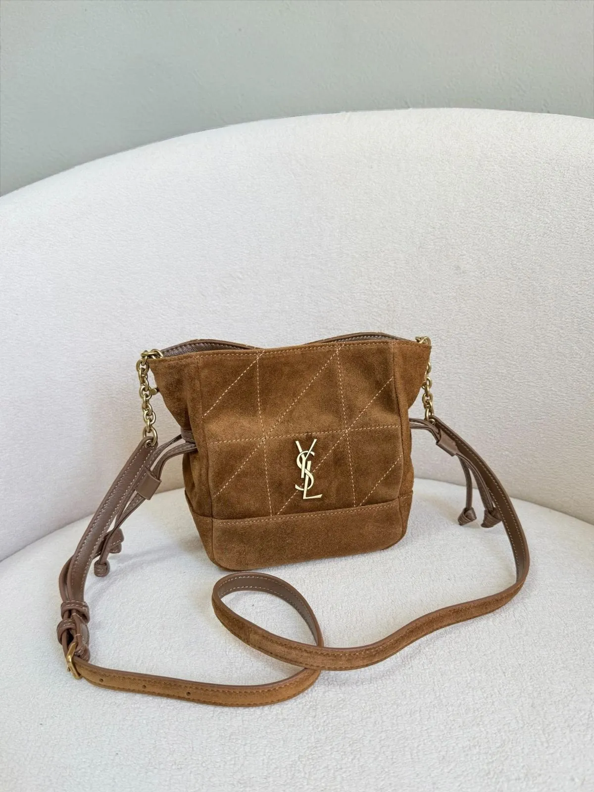 Crossbody Camurça