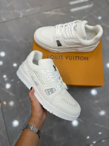 Louis Vuitton 76