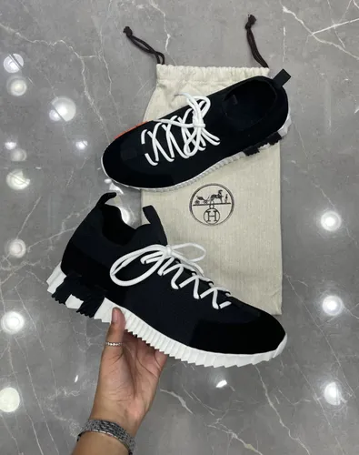 Hermès 32