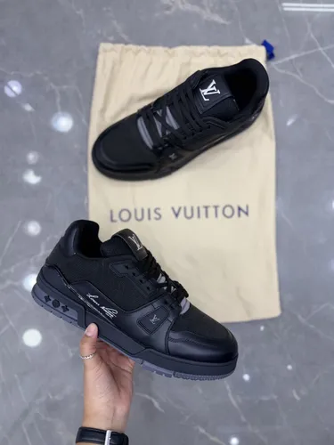 Louis Vuitton 103
