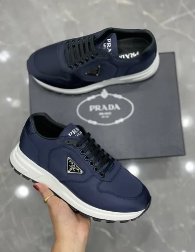 Prada 14