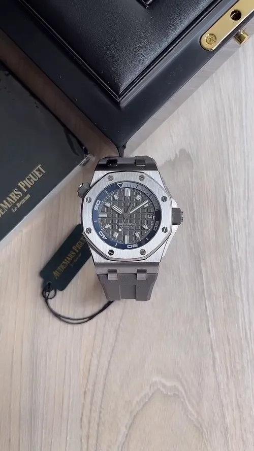 Royal Oak 52