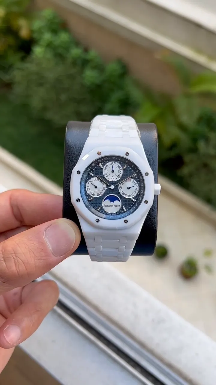 Royal Oak 44